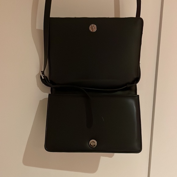 BLACK PURSE - Picture 2 of 4
